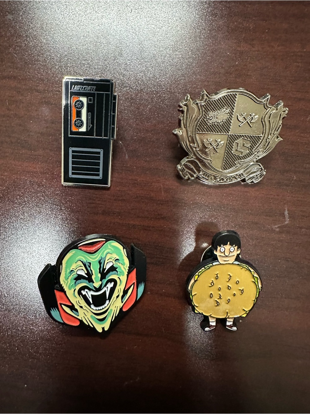 4 Lootcrate Pins